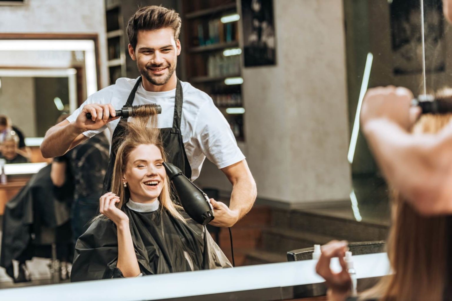 How to a Hairdresser in the UK? A Beginners' Guide